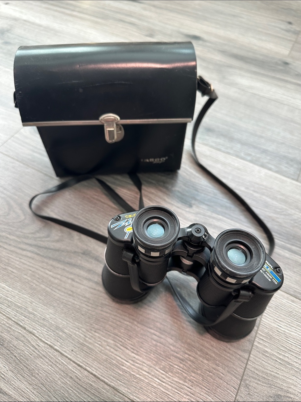 Tasco Zip 10x50 Wide Angle Binoculars with Original Case